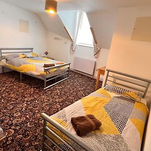 Triple Room Private Bathroom